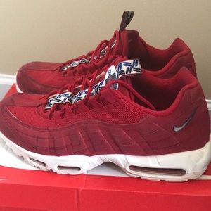 Nike vapormax 95 pull tab